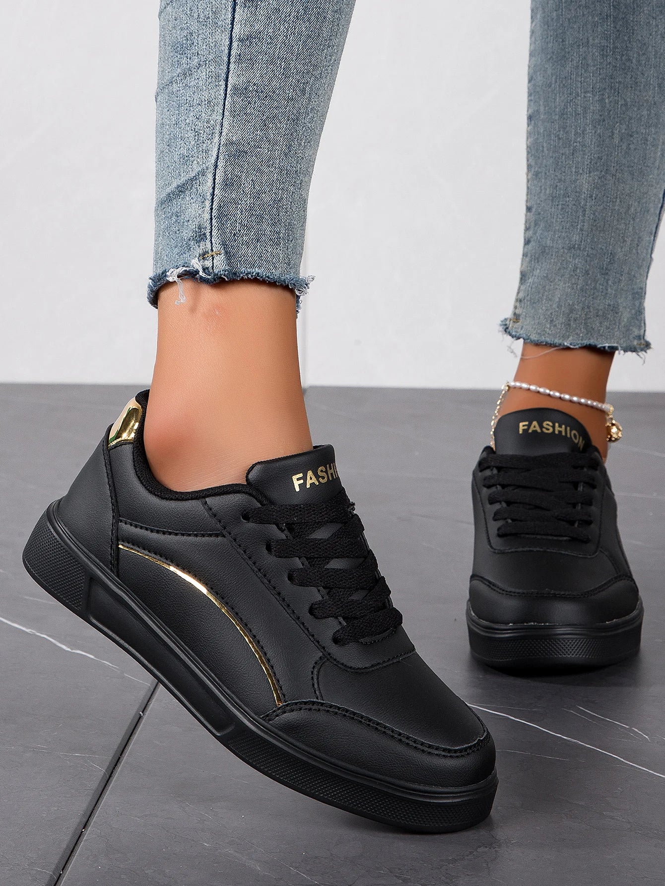 Women Casual Sneakers Leather Platform Sneakers for Women Classics Comfort Skateboarding Shoes Non-Slip